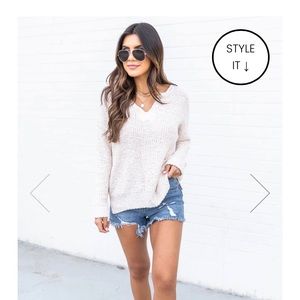 Never Been Worn Pink Lily Sweater!